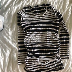 Black and white maternity long sleeve shirt
